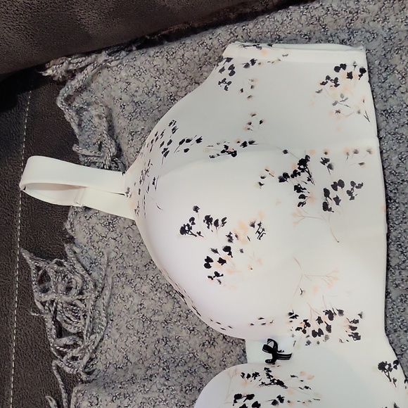 Cacique Bra 🤍 - Picture 2 of 7